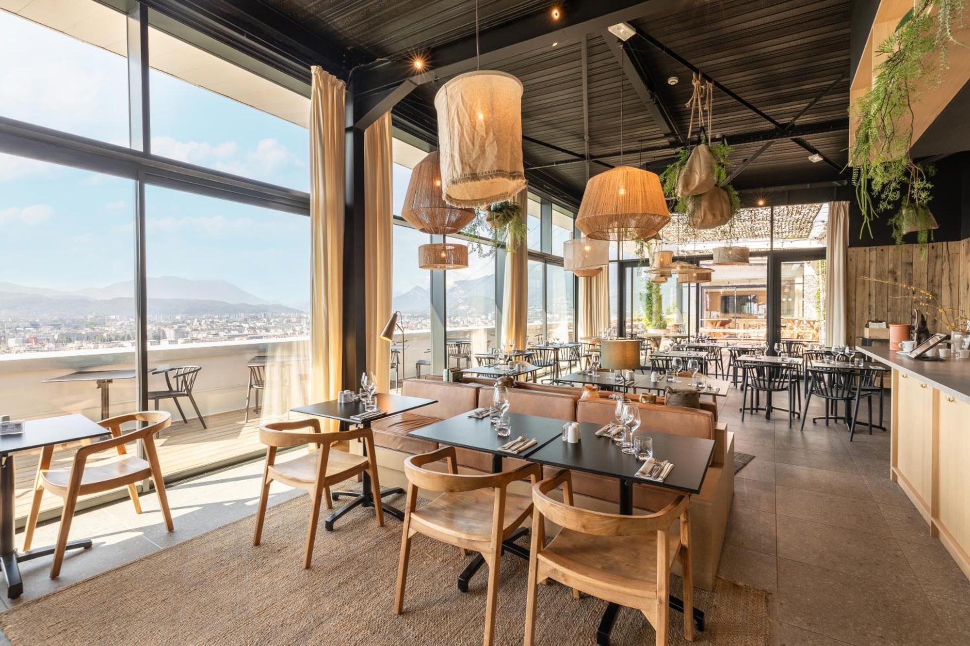 The Babel Community Hotel - Grenoble Bastille Exterior photo